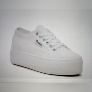NWT Superga size 7.5 style #2790 platform sneaker